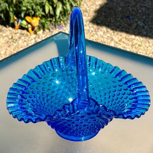 フェントン製のブルーの花籠 Vintage Fenton Colonial Blue Basket - Etsy