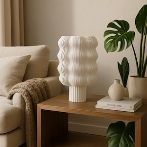 Wavy Star Table Lamp: Modern 3D Printed Desk Light