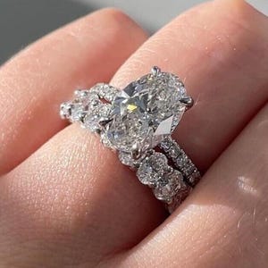 2.5 CT Oval Cut Moissanite Engagement Ring 14k Solid Gold Ring Hidden Halo Wedding Ring Solitaire Anniversary Ring Bridal Matching Ring