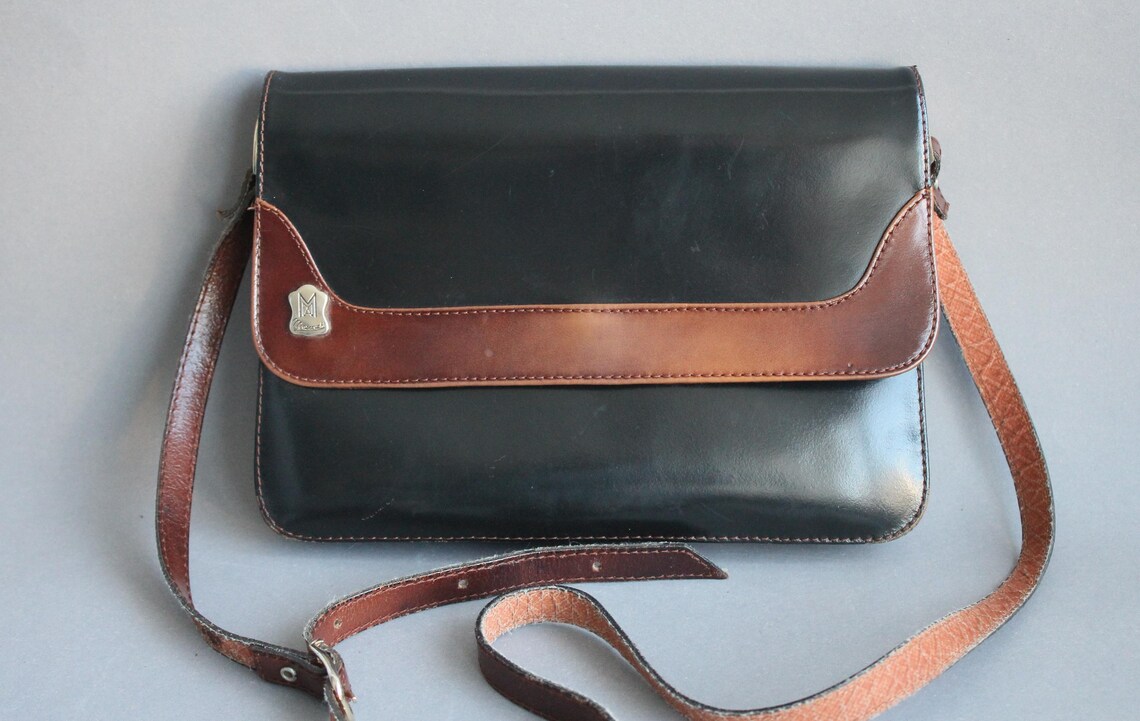Umhängetasche Handtasche Stadttasche Damen Leder schwarz braun vintage 70er, foto 2 di 5