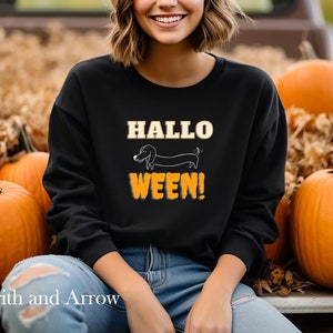 HALLO-WEEN Unisex Halloween Crewneck Sweatshirt Sweater Weener Dog Fall Jumper