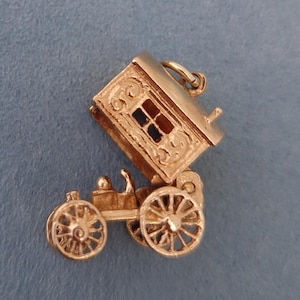 Vintage Fortune Teller Charm Pendant 9ct Gold