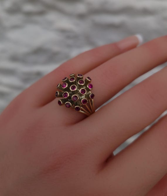 Vintage Sputnik Ruby 9ct Gold Ring - image 6
