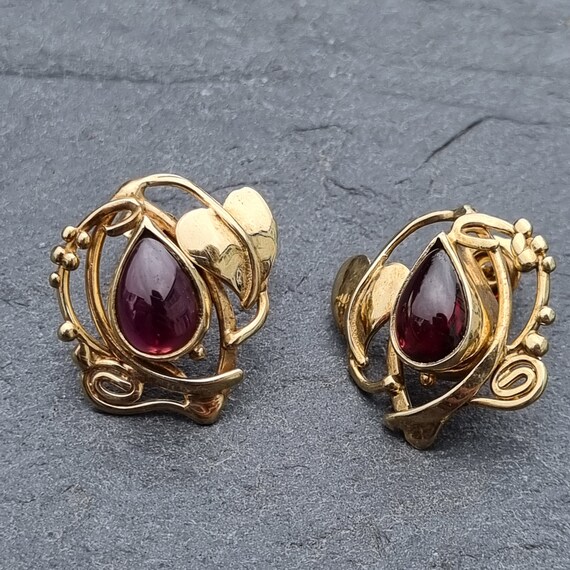 Vintage 9ct Gold Garnet Earrings - image 2