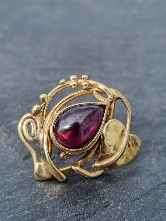 Vintage 9ct Gold Garnet Earrings - image 9