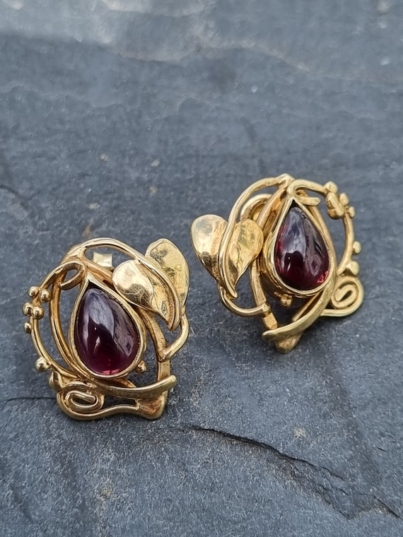 Vintage 9ct Gold Garnet Earrings - image 1