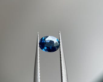 1.04ct No Heat Blue Sapphire /No Heat sapphire (6.45x5.25x3.27mm)