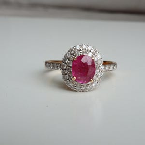 Burma Unheated Ruby and Natural Diamonds Ring in 18K Yellow Gold