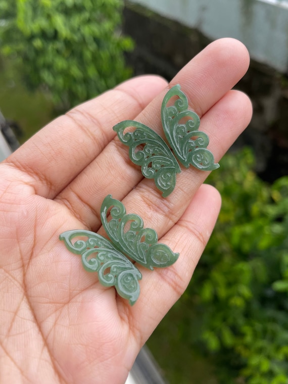 蝶の彫刻が施されたジェダイト翡翠 - タイプ A - Etsy 日本