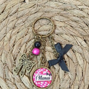 “Mom” key ring