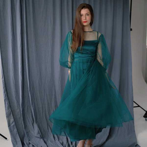 Green wedding or evening tulle dress with puffy sleeves Prom midi dress in EMERALD COLOR  Plus size engagement tulle dresses.