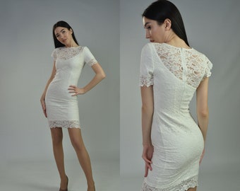 Mini abito da sposa, abito da cena di prova, abito da sposa minimalista, abito di fidanzamento in pizzo bianco in colore nudo, taglie forti