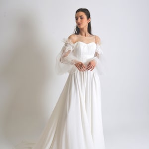 Beach Minimalist A-Line Wedding Dresess 2023 Handmade Button Back Wedding Dress Elegant Sweep Train Open Back Bridal Plus Size image 3