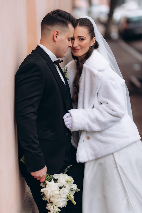 Winter Bride Fur Coat Short Warm Lining Long Sleeves, and