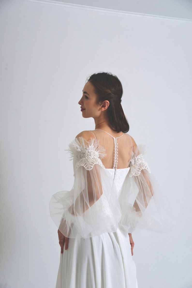 Beach Minimalist A-Line Wedding Dresess 2023 Handmade Button Back Wedding Dress Elegant Sweep Train Open Back Bridal Plus Size image 1