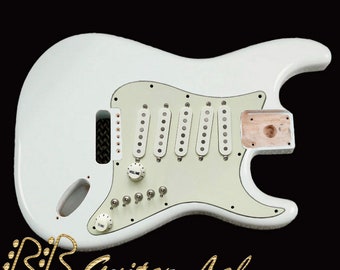 Pickguard complet pour guitare Fender Strat 5 micros sur la base John Mayer +30 tons