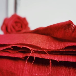 LIPSTICK ROT Gewaschener Leinenstoff Meterware, Bio Leinenstoff, baltisches Leinen mittelschwer, weicher Leinenstoff, ungewaschen