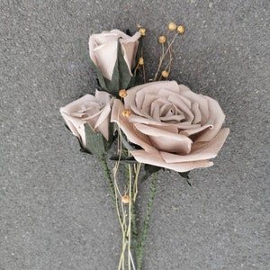 Cadeau du 4e anniversaire, Rose de lin rouge, Je t'aime, Cadeaux d'anniversaire, Anniversaire de lin, Anniversaire de 4 ans, Cadeau d'anniversaire, Roses de lin Bouquet of 3 beige