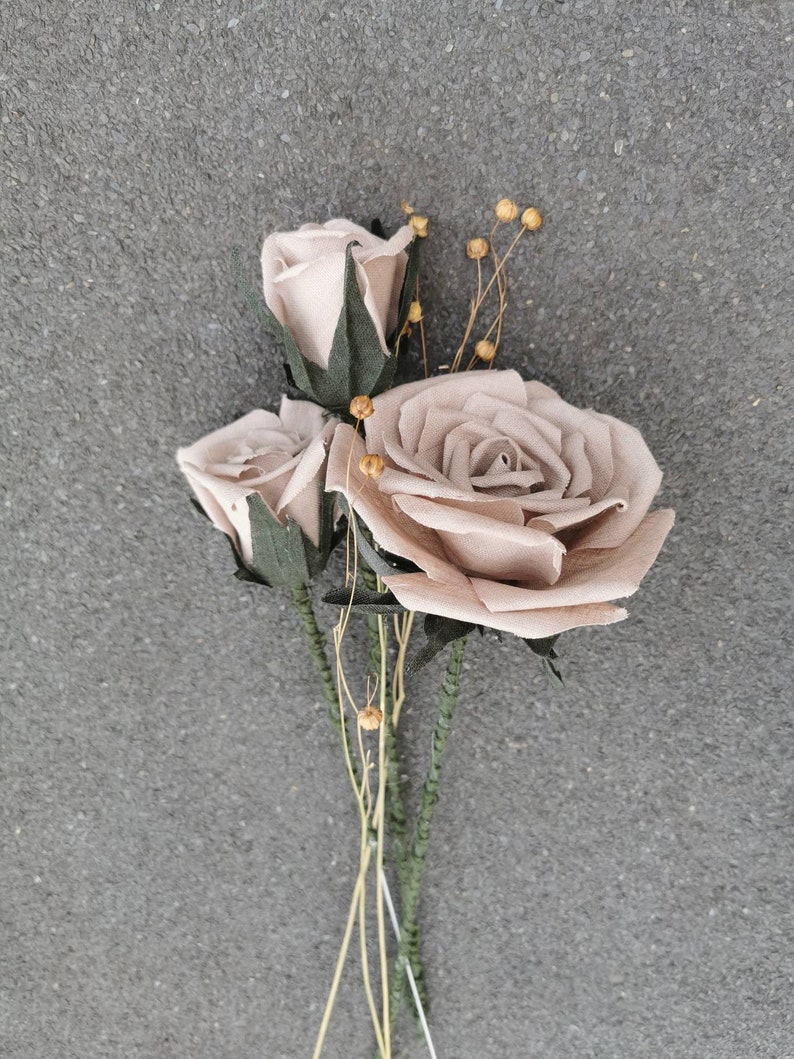 Cadeau du 4e anniversaire, Rose de lin rouge, Je t'aime, Cadeaux d'anniversaire, Anniversaire de lin, Anniversaire de 4 ans, Cadeau d'anniversaire, Roses de lin Bouquet of 3 beige