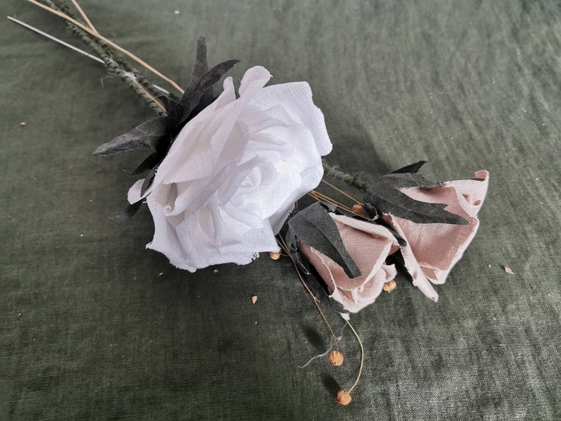 Cadeau du 4e anniversaire, Rose de lin rouge, Je t'aime, Cadeaux d'anniversaire, Anniversaire de lin, Anniversaire de 4 ans, Cadeau d'anniversaire, Roses de lin Bouquet of 3 w/beige