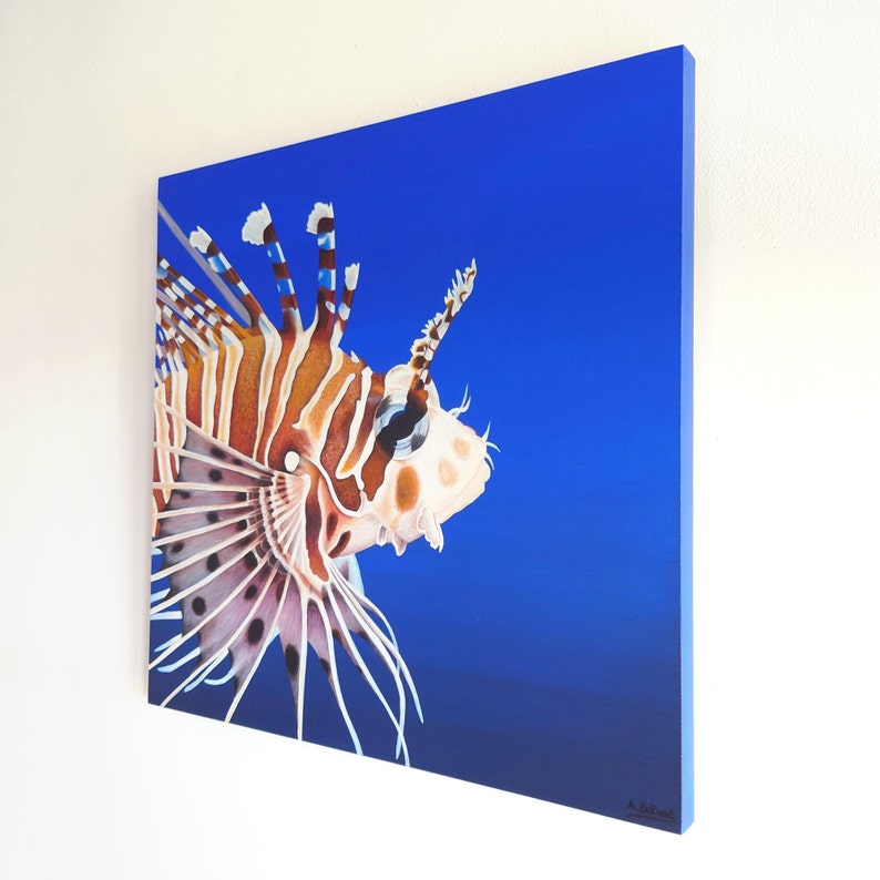 Peinture acrylique exotique rascasse volante dans l'océan bleu par Aline Belliard