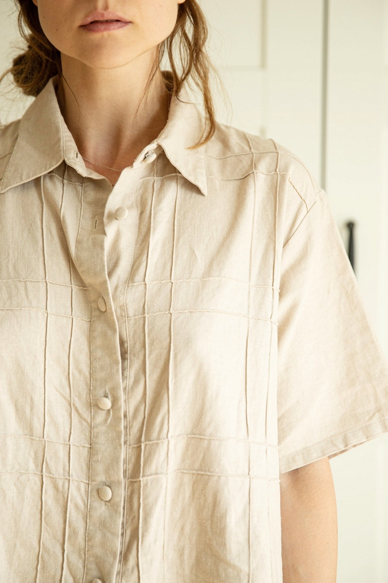 womens beige linen shirt