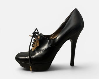 VTG 2000s GUCCI Runway Heels 9.5