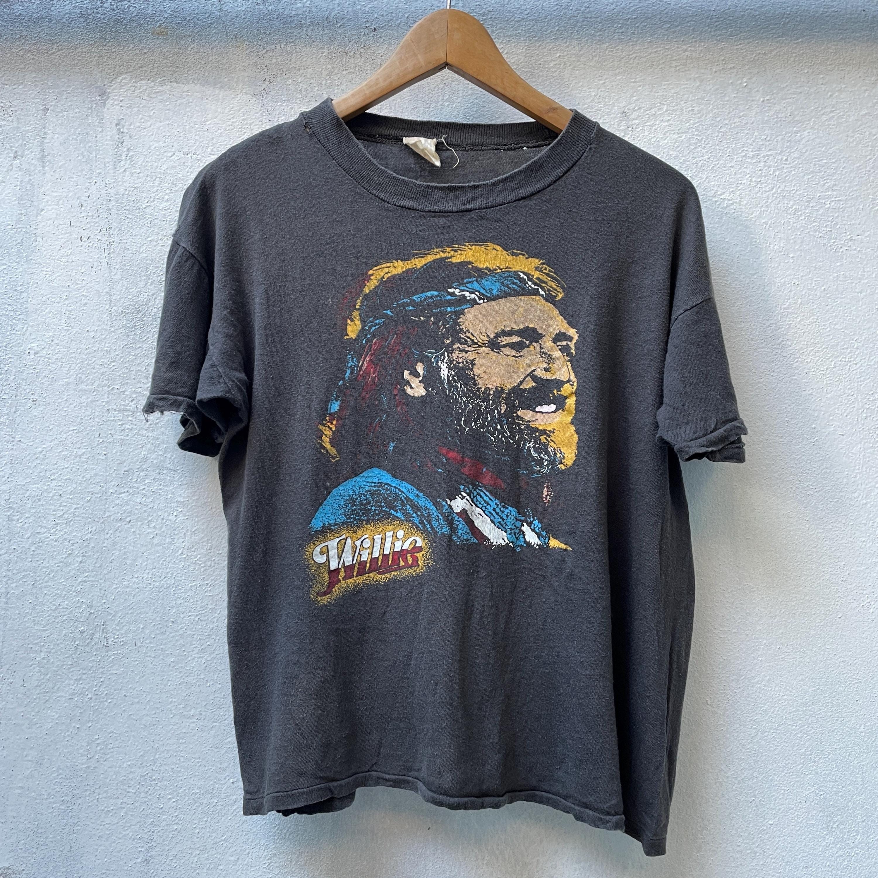 Camiseta vintage de Willie Nelson de los 80, banda de música country fuera de la ley, costura simple negra descolorida mediana