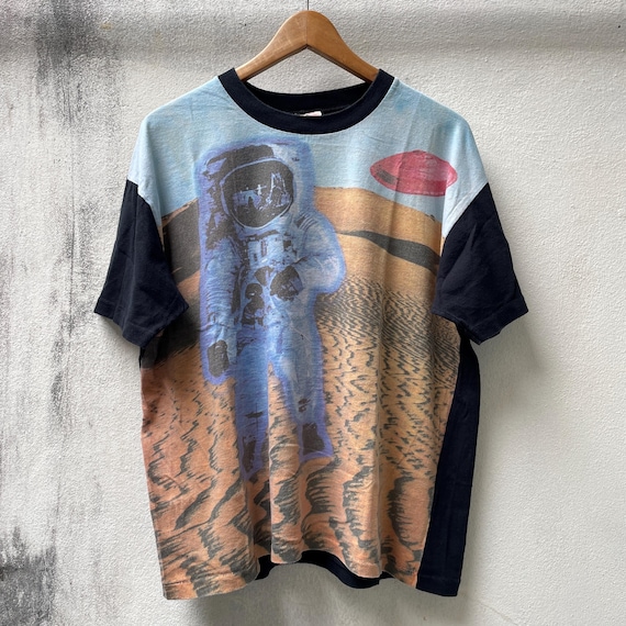 Vintage 90s Graphic T-shirt, Archaic Smile Overprint, Single