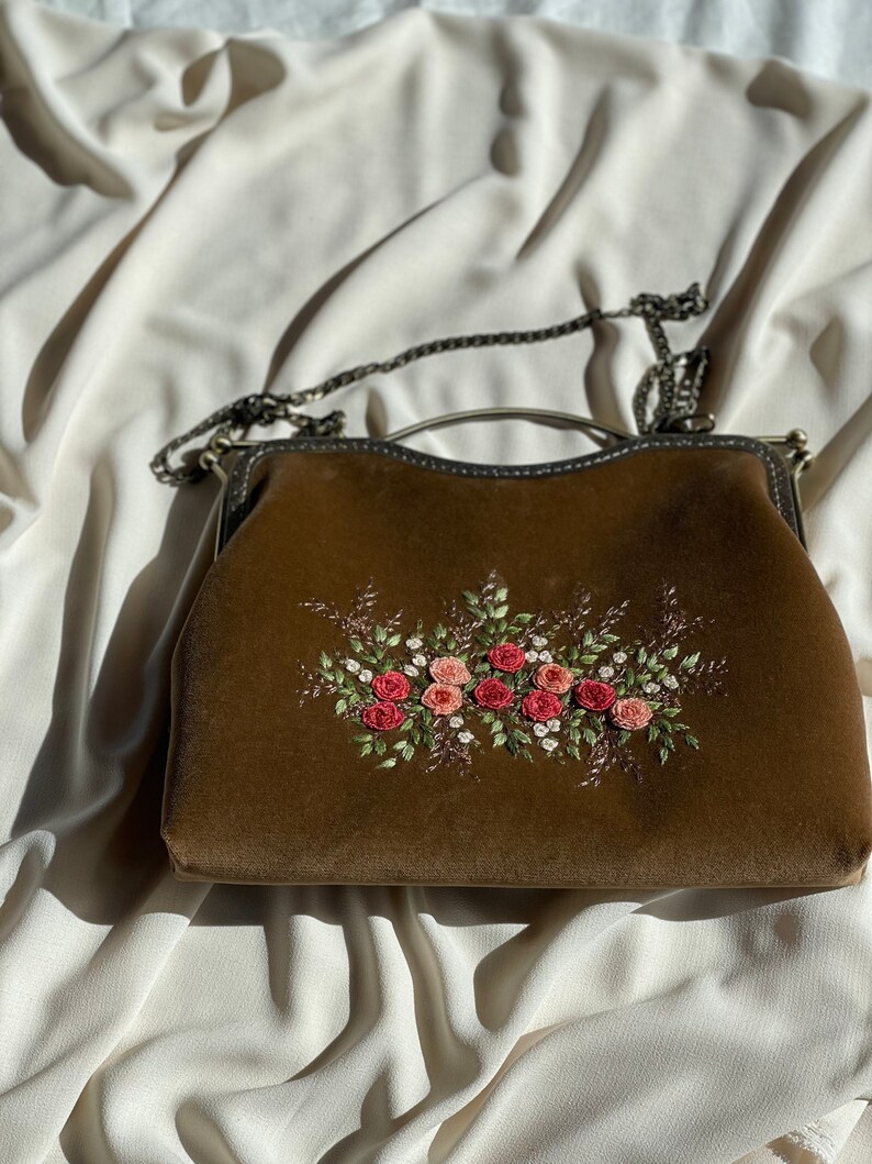 Beige velvet vintage style bag, bag with pink Roses , hand embroidered Clutch , 100% handmade, gift for her image 4