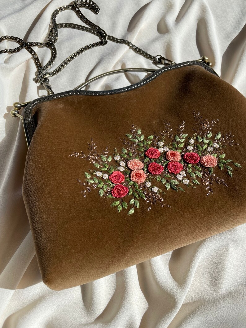 Beige velvet vintage style bag, bag with pink Roses , hand embroidered Clutch , 100% handmade, gift for her image 5