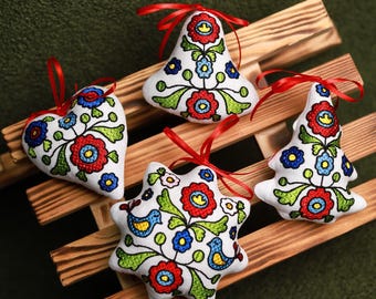 Embroidered Christmas ornaments set folk floral decorations linen tree ornaments Ukrainian style holiday home decor