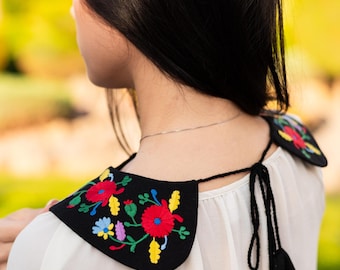 Black peter pan collar with colorful floral Ukrainian folk stitch, Detachable embroidered collar for women, Removable accessory for dresses