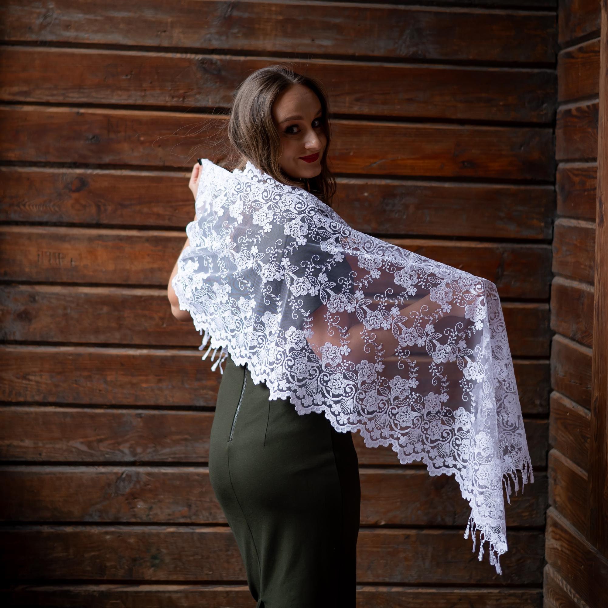 Scialle in pizzo bianco, sciarpa da sposa ricamata con motivi