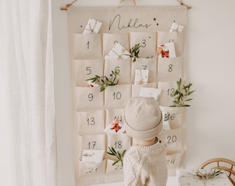 Personalisierter Adventskalender aus Stoff mit 24 Taschen & Name zum selbst befüllen als nachhaltiger und wiederverwendbarer Kalender