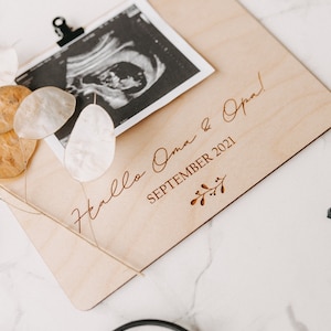 Pregnancy Announcement: Clipboard for Ultrasound Image | Pregnancy Announcement for Grandma & Grandpa | You're going to be a dad | Tales of Marley
