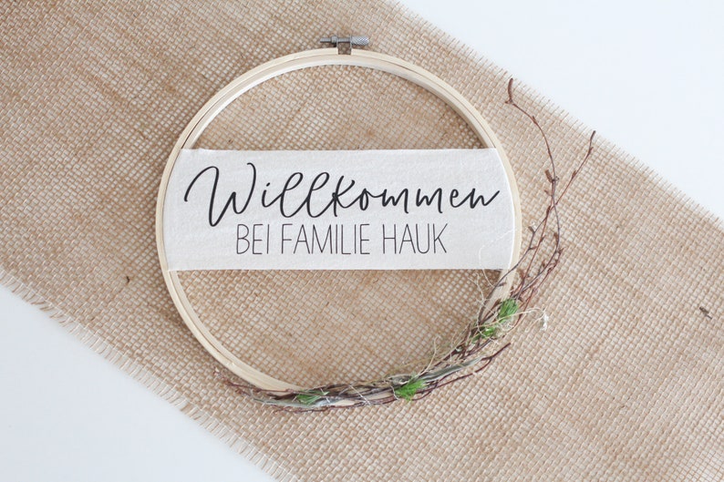 Personalisierter Türkranz Stickrahmen mit Namen als Weihnachtsgeschenk, geschenkidee