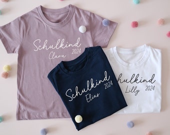 Schulkind T-Shirt zur Einschulung mit Name & Jahreszahl in vielen verschiedenen Farben für das Schulkind 2024