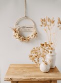 Personalisierter Türkranz | Stickrahmen mit Namen | individuelles Türschild | Willkommensschild | Geschenkidee zur Hochzeit|Tales  of Marley