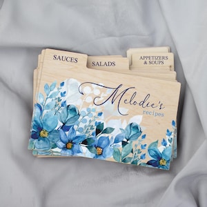 Divisores de madera personalizados para caja de recetas, divisores de tarjetas de recetas florales, regalo de cocina personalizado para mamá, regalo de despedida de soltera azul para cocina