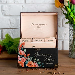 Recipe box personalized Recipe box 4x6 or 5x7 Recipe box customized Wooden recipe box Recipe organizer Recipe box dividers Christmas gift
