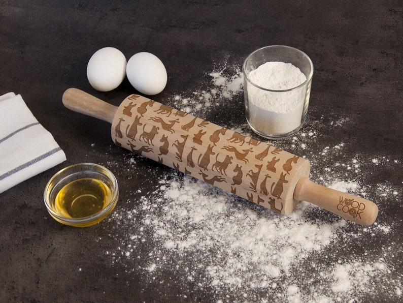 Funny Dog Embossing Rolling Pin Cookie Stamp Puppy Engraved Rolling Pin Gift for Children Animals Pattern Decorative Roller Custom Design