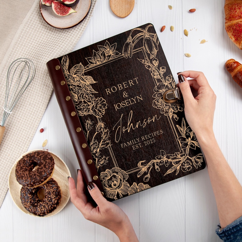 Family Recipe Book Binder Personalized Bridal Shower Gift for Daughter in Law Wooden Cookbook Binder Anniversary Gift for Wife Baking Gifts