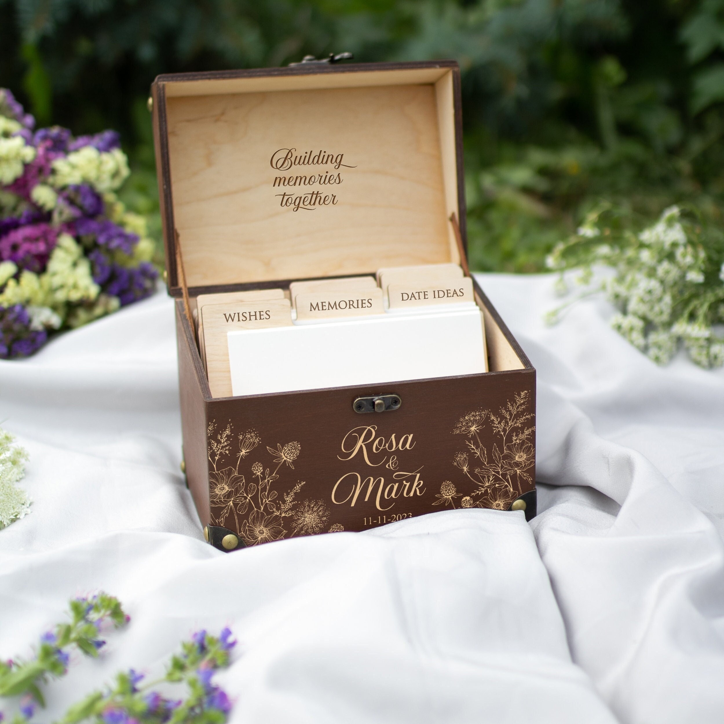 Wildflowers Wedding Guest Book Alternative Custom Wedding Cards Box Wooden Keepsake Box for Romantic Wedding Floral Well Wishes & Advice Box