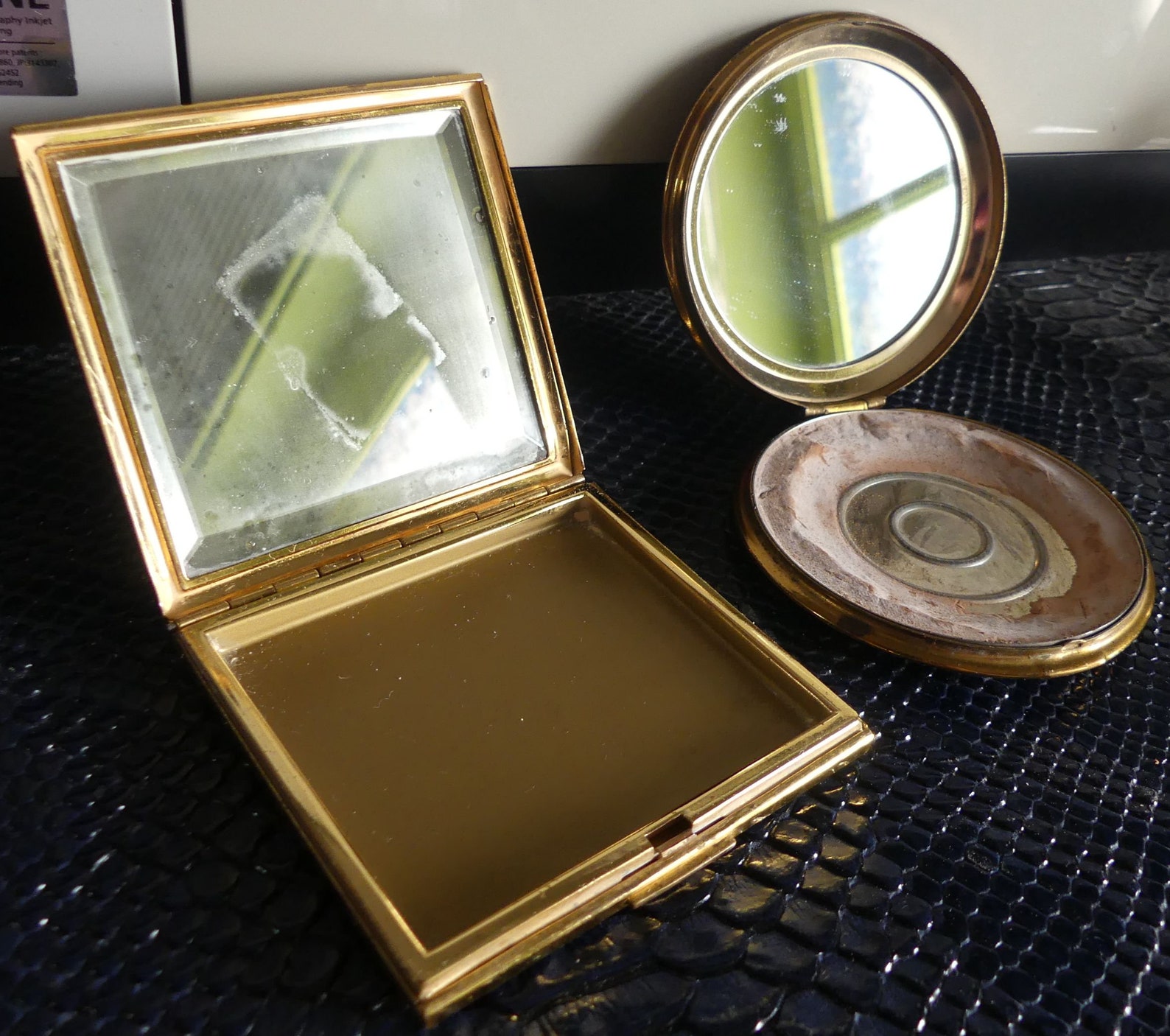 Pack of 2 powder compacts Etsy