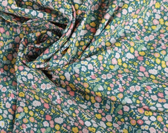 Retro Floral Light cotton Fabric by the yard, Fiori di Salerno AGF Premium Cotton, Spring Floral Apparel Fabric, Quilting Fabric.