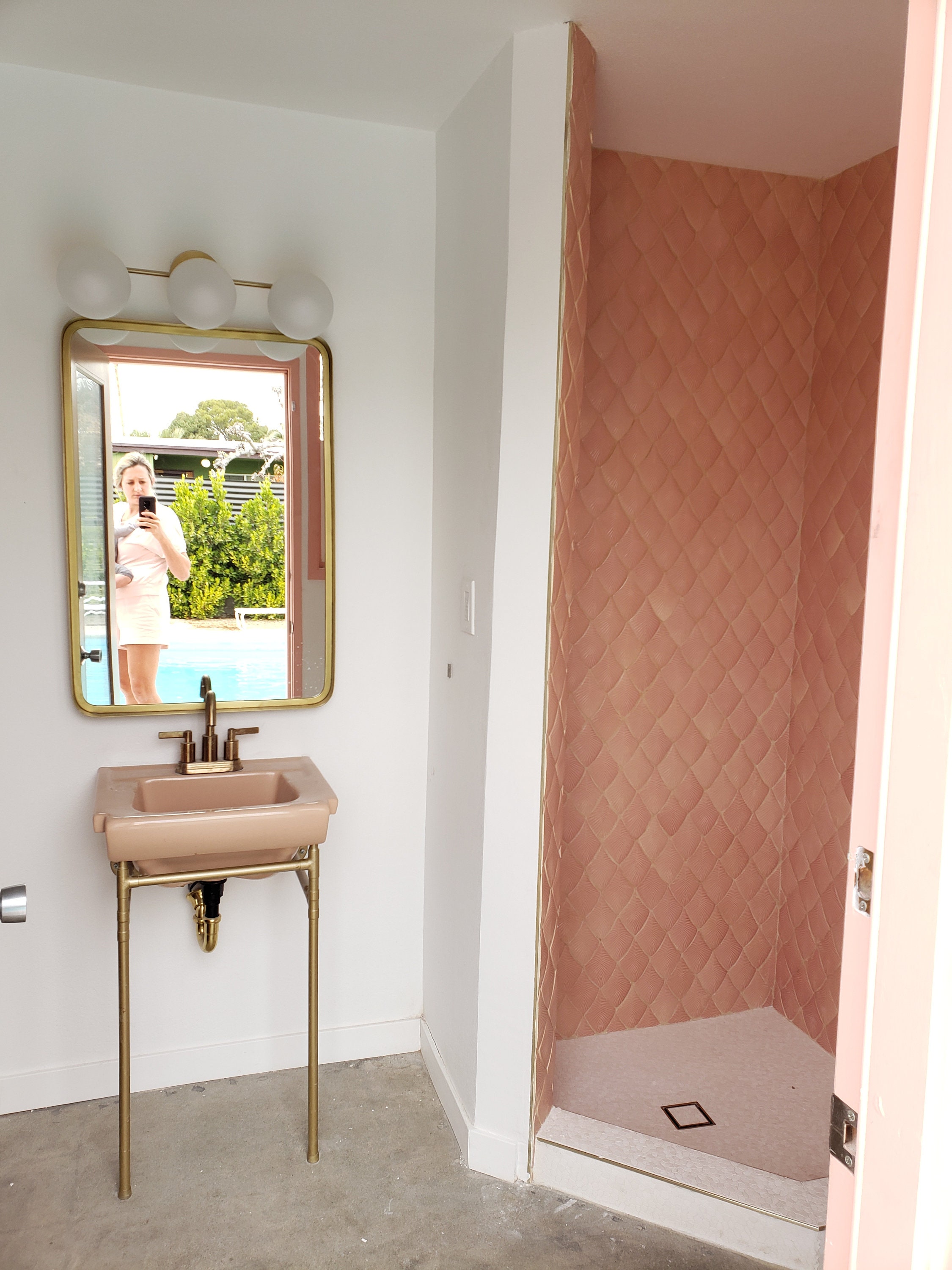 Scale Tiles in 3 Sizes, 3 Shapes and 33 Stock Colors - Etsy