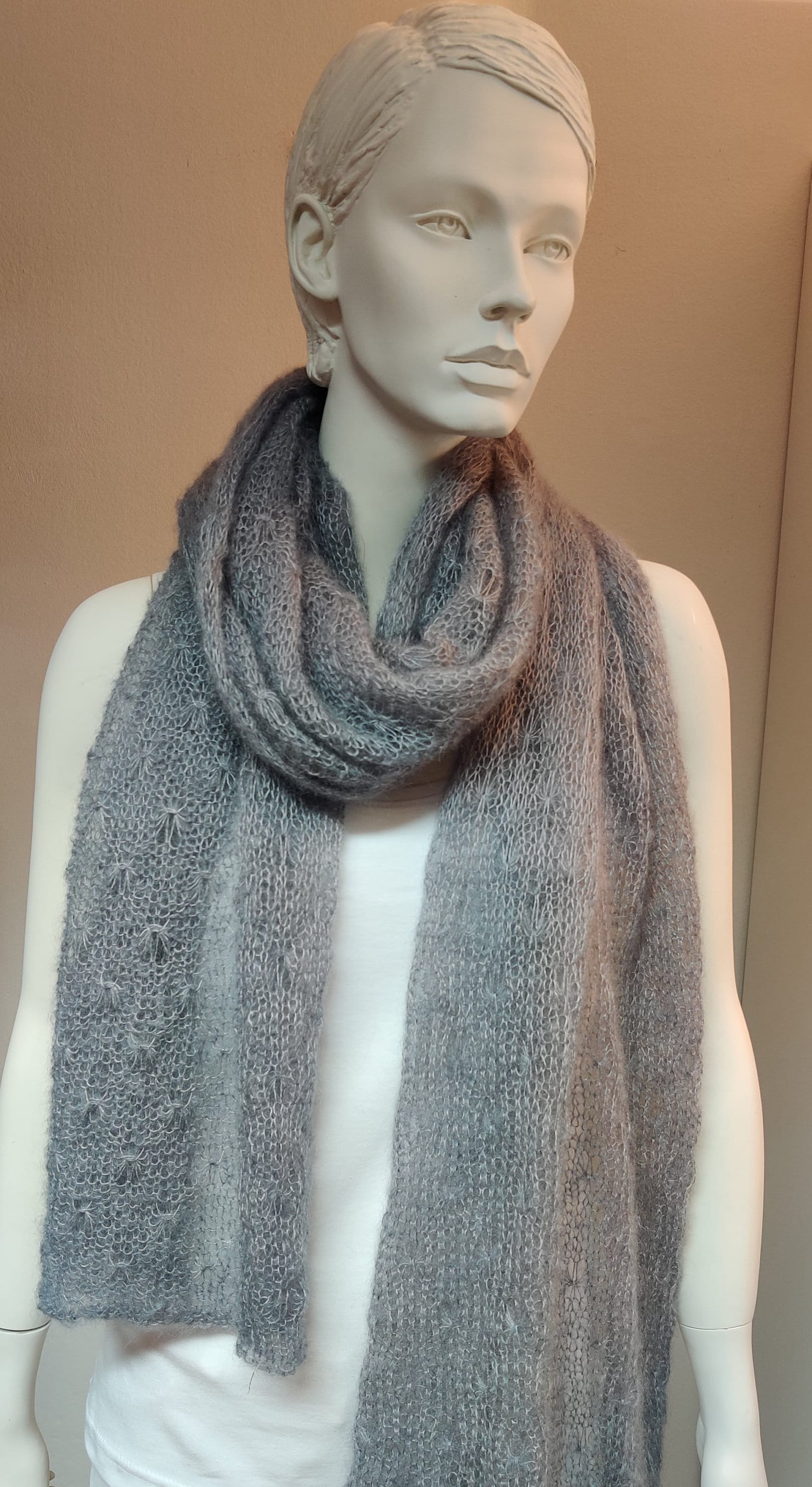 高速 割引 平日 Kid Mohair Stole in Silver, Kid Mohair, Knitted Scarf, Women's Scarf, Mohair  Clothing, Knitted Scarf, Winter Scarf - Etsy 小物