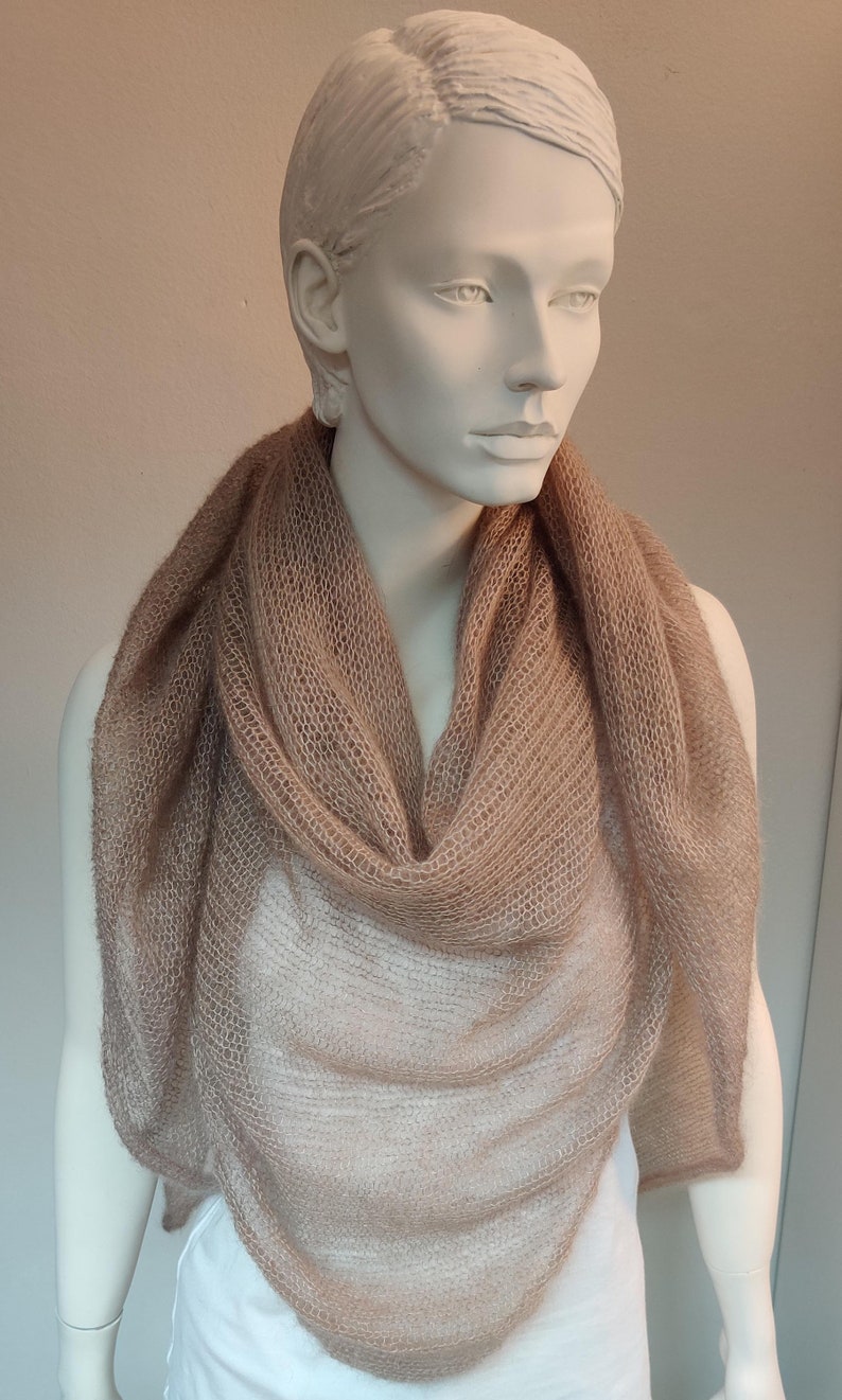 Triangle cloth beige