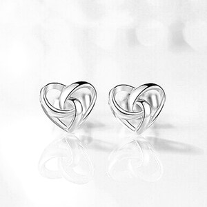 Orecchino a perno con parte posteriore piatta in oro massiccio 14 carati Trinity Pink Opal, piercing per elica, trago e cartilagine Labret, gioielli in opale, compleanno per lui/lei - Italia